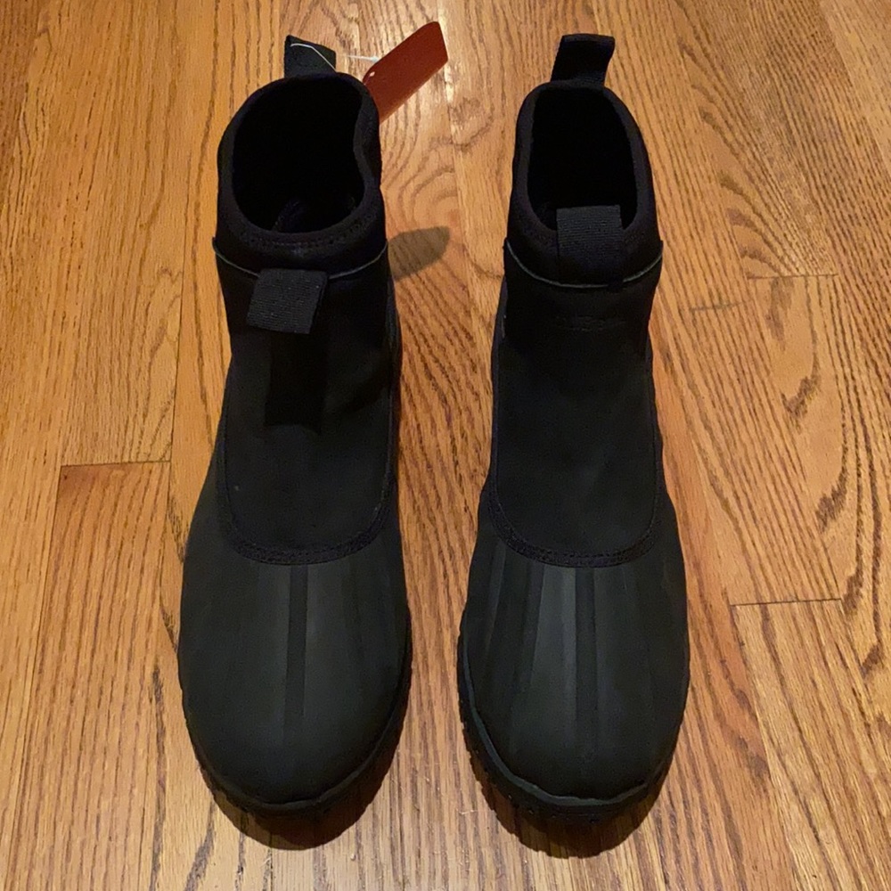 NWT Men’s 11.5M LL Bean Ultralight Winter Boot in Black